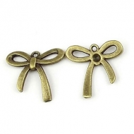 COLGANTE LAZO BRONCE 25x26x3mm